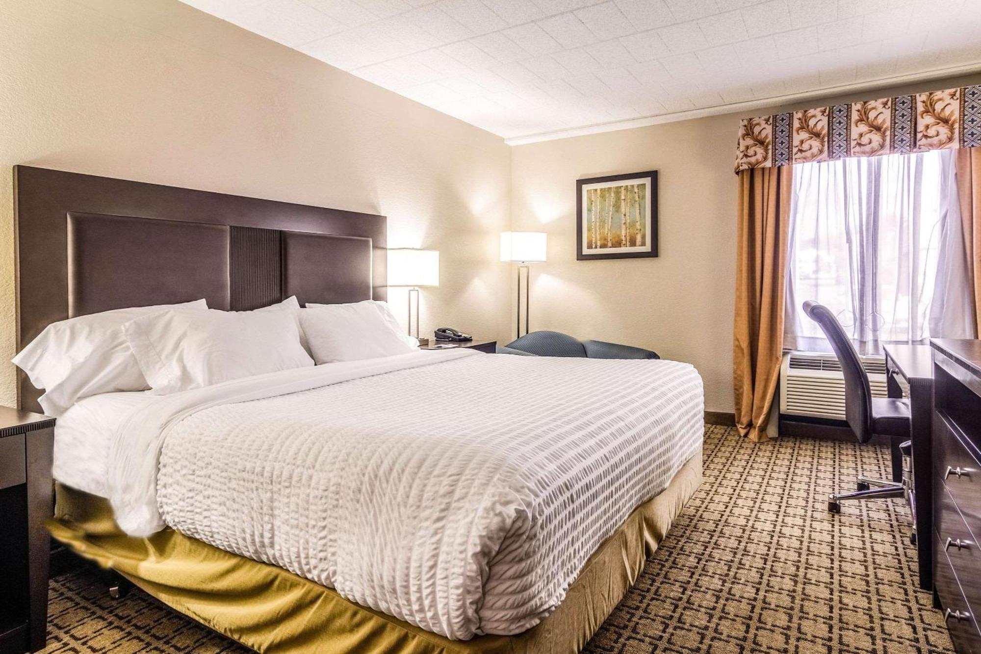Clarion Inn Cranberry Township Εξωτερικό φωτογραφία