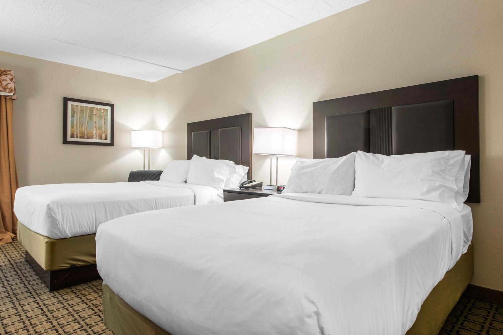 Clarion Inn Cranberry Township Εξωτερικό φωτογραφία