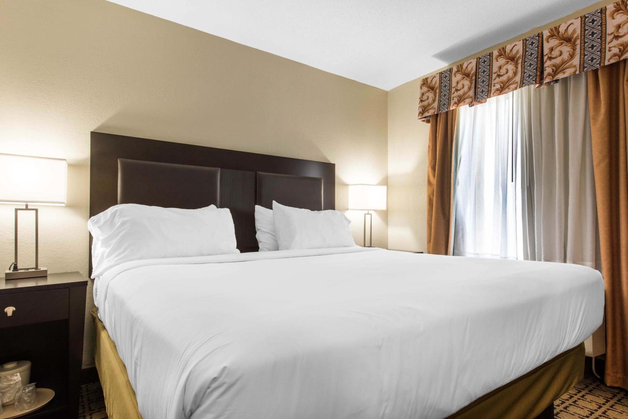 Clarion Inn Cranberry Township Εξωτερικό φωτογραφία