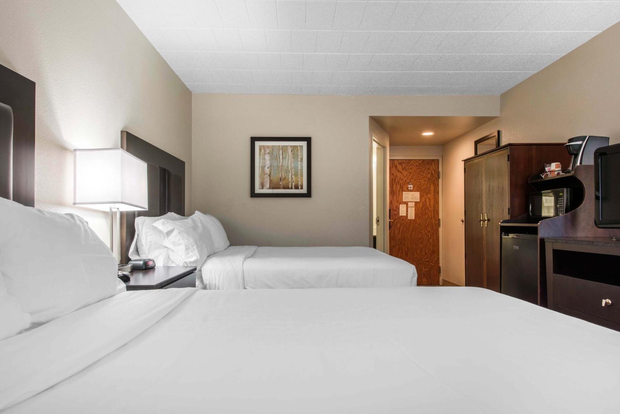 Clarion Inn Cranberry Township Εξωτερικό φωτογραφία