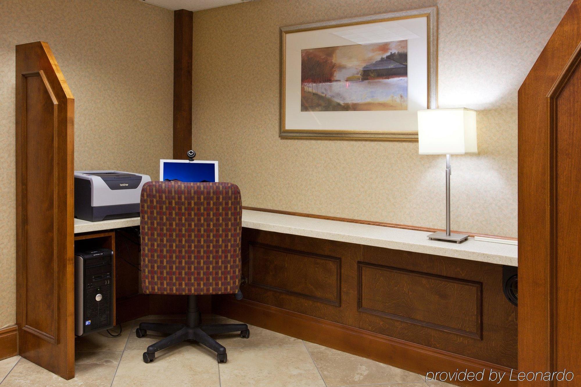 Clarion Inn Cranberry Township Ανέσεις φωτογραφία
