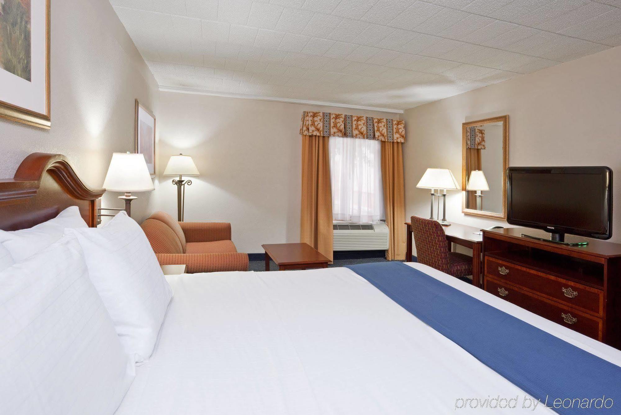Clarion Inn Cranberry Township Εξωτερικό φωτογραφία