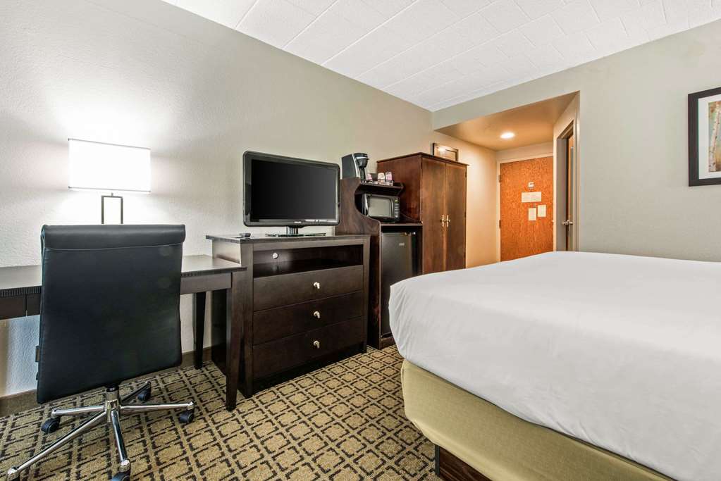 Clarion Inn Cranberry Township Δωμάτιο φωτογραφία
